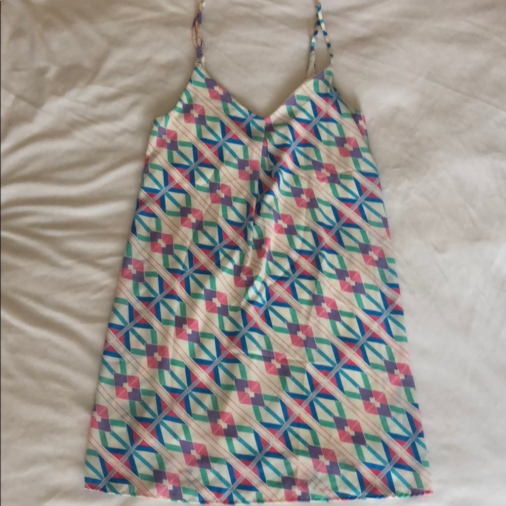 White geometric patterned dress